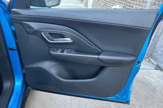 Vehicle Thumbnail 25