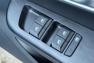 Vehicle Thumbnail 26