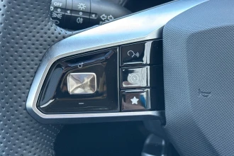 Vehicle Thumbnail 34