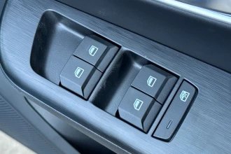 Vehicle Thumbnail 26