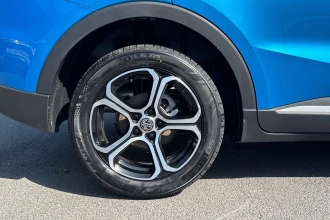 Vehicle Thumbnail 11