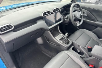 Vehicle Thumbnail 14