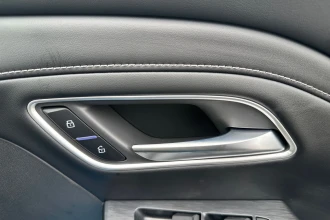 Vehicle Thumbnail 28