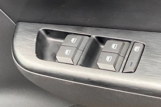 Vehicle Thumbnail 30