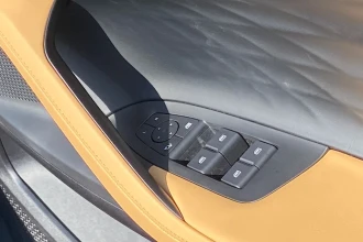 Vehicle Thumbnail 30
