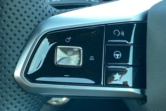 Vehicle Thumbnail 34