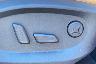 Vehicle Thumbnail 42