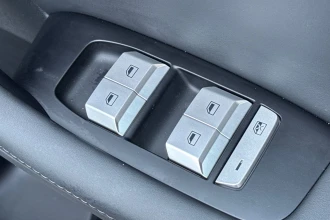 Vehicle Thumbnail 29
