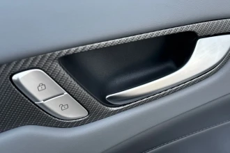 Vehicle Thumbnail 30