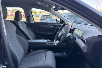 Vehicle Thumbnail 31