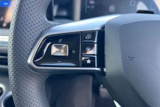 Vehicle Thumbnail 40