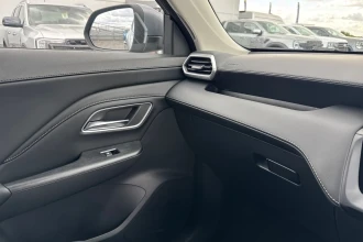 Vehicle Thumbnail 37