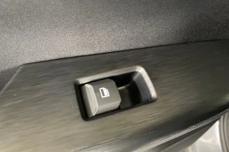 Vehicle Thumbnail 29