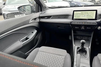 Vehicle Thumbnail 33