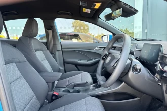 Vehicle Thumbnail 28