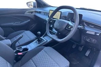 Vehicle Thumbnail 12