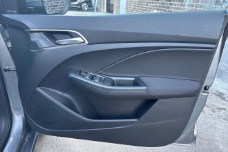 Vehicle Thumbnail 25