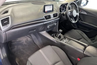 Vehicle Thumbnail 14