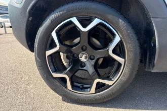 Vehicle Thumbnail 18