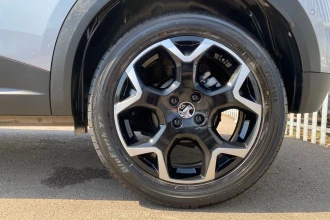 Vehicle Thumbnail 18