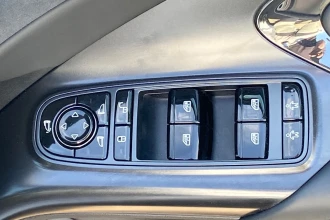 Vehicle Thumbnail 25