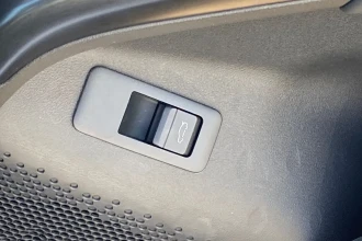 Vehicle Thumbnail 26