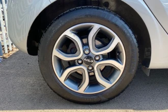 Vehicle Thumbnail 19