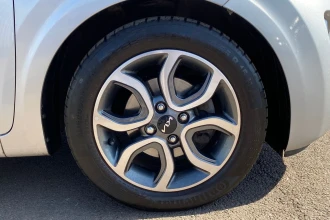 Vehicle Thumbnail 21