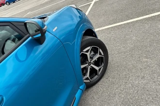 Vehicle Thumbnail 24