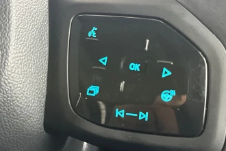 Vehicle Thumbnail 40