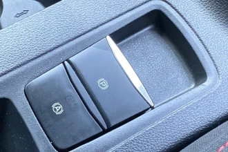 Vehicle Thumbnail 35