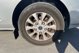 Vehicle Thumbnail 4