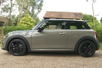 Vehicle Thumbnail 2