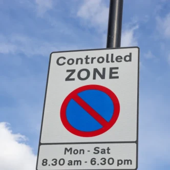 Controlled Parking Zones (CPZ) Explained For UK Drivers