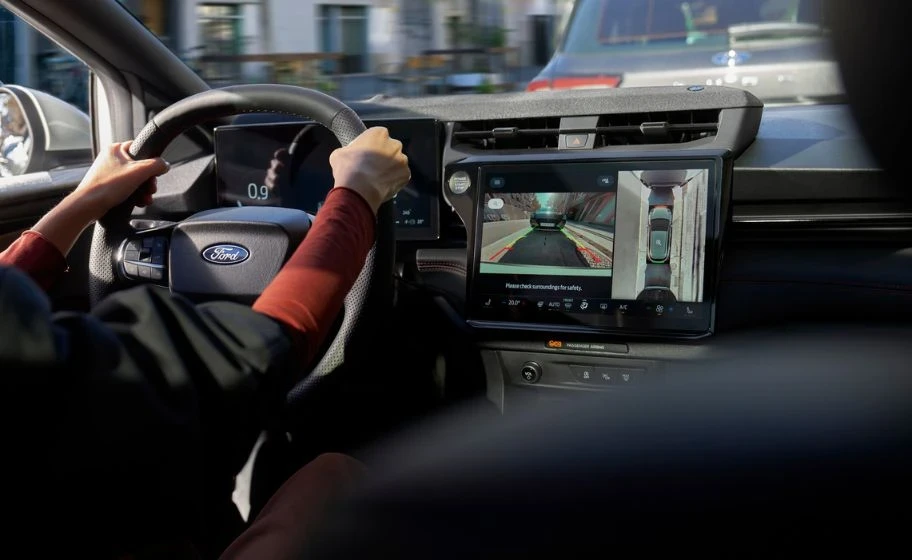 Digital Car Dashboards Explained: Features, Benefits and How They Work