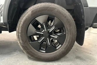 Vehicle Thumbnail 22