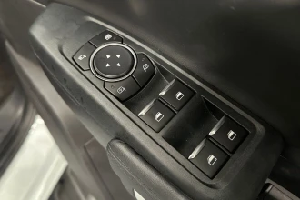 Vehicle Thumbnail 35