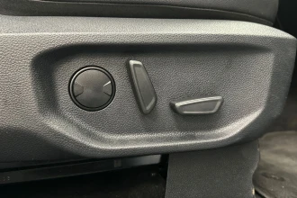 Vehicle Thumbnail 36