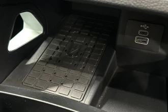 Vehicle Thumbnail 44