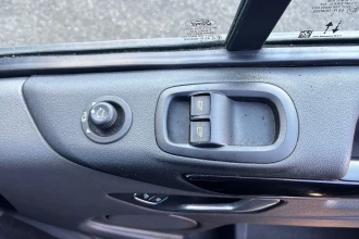 Vehicle Thumbnail 23