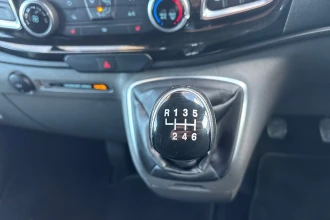 Vehicle Thumbnail 32