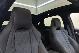 Vehicle Thumbnail 43