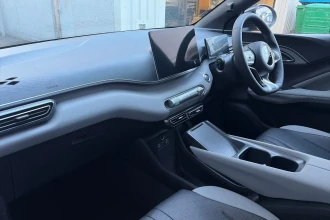 Vehicle Thumbnail 14