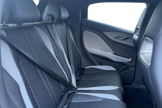 Vehicle Thumbnail 16