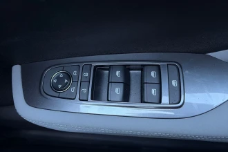 Vehicle Thumbnail 24