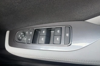 Vehicle Thumbnail 25