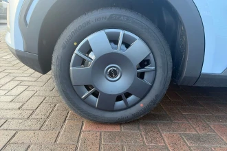 Vehicle Thumbnail 11