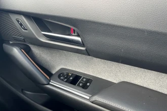 Vehicle Thumbnail 30