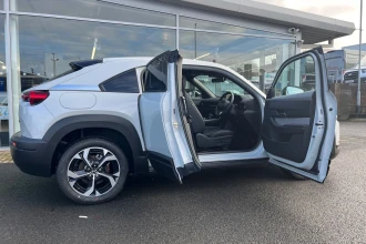 Vehicle Thumbnail 39