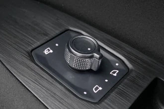 Vehicle Thumbnail 31